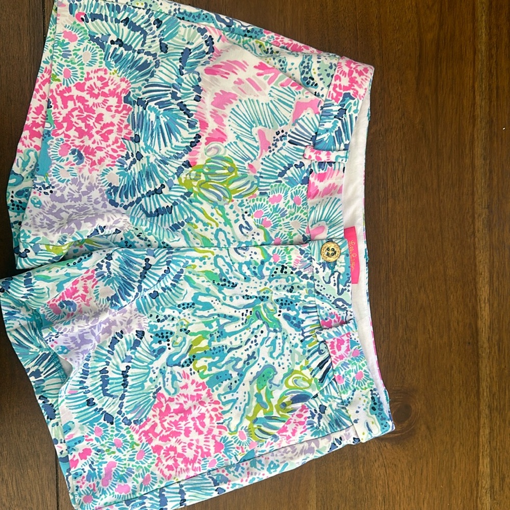Lilly Pulitzer Size 6 shorts